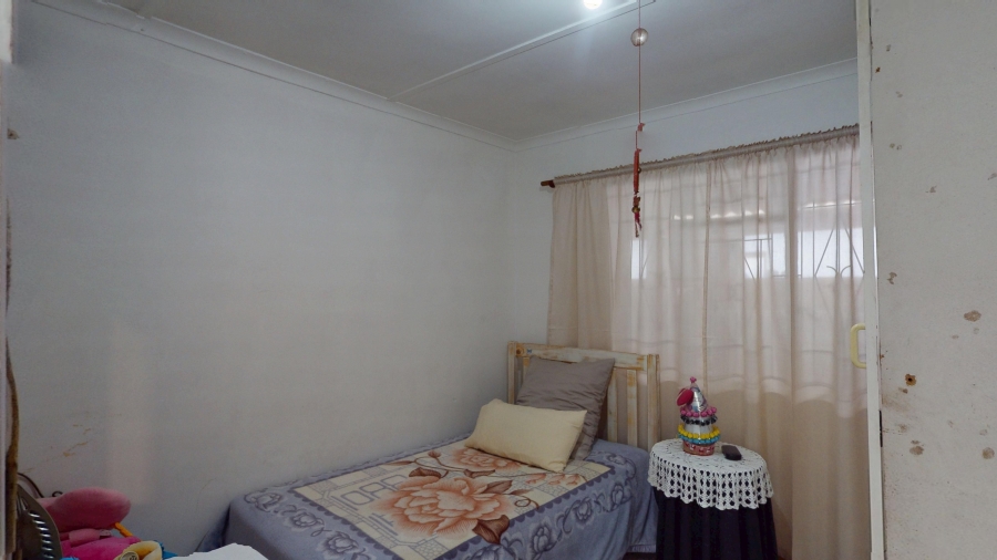 4 Bedroom Property for Sale in Gustrouw Western Cape